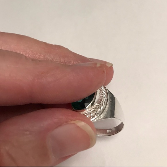 Tsavorite Stamped 925 Sterling Silver Ring - Picture 5 of 7